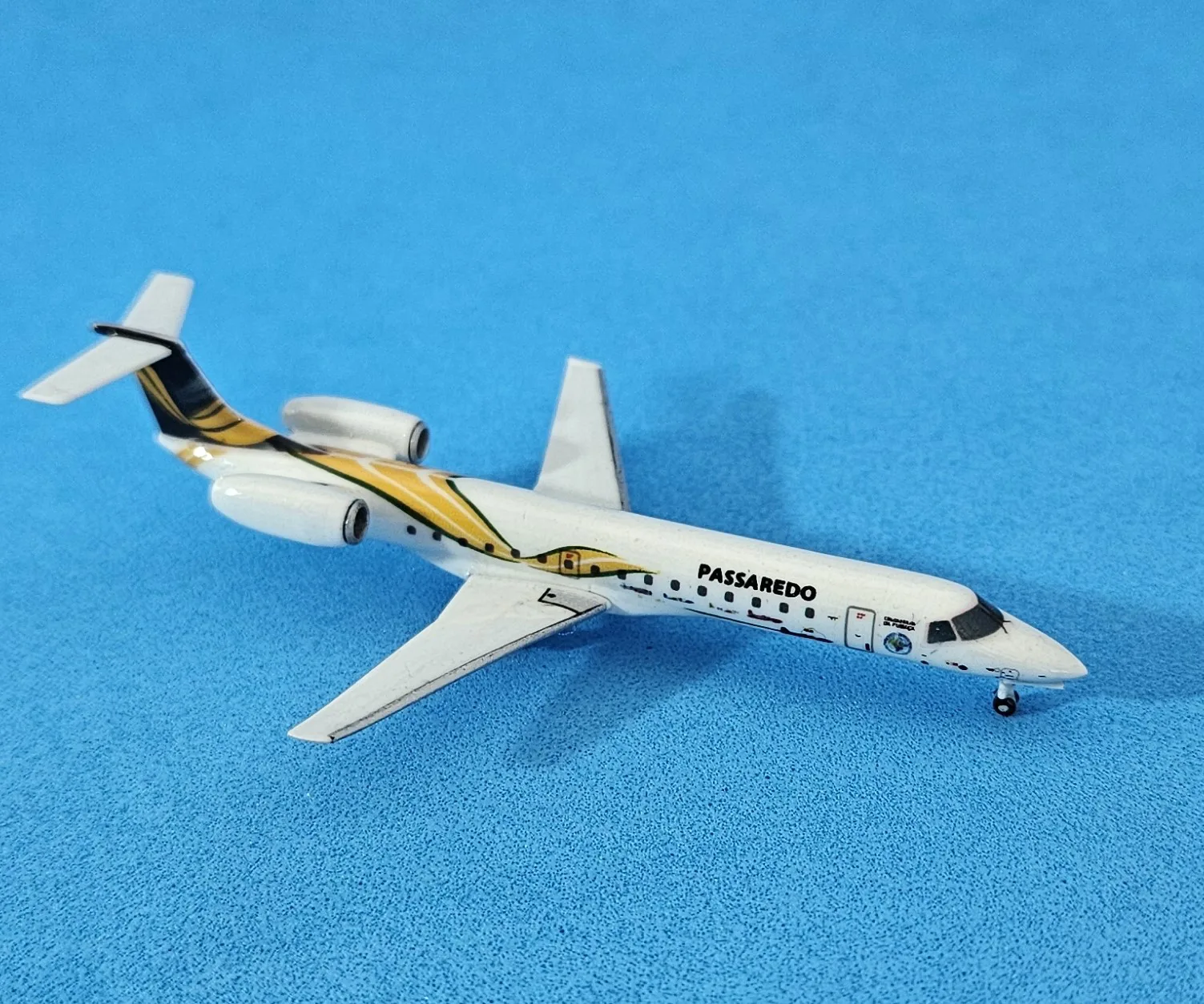 Embraer 145 Passaredo (Fumaça)