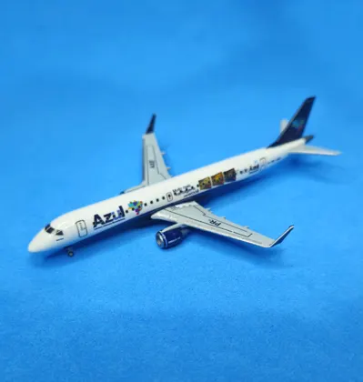 Embraer 195 Azul Itaucard (PR-AXE)