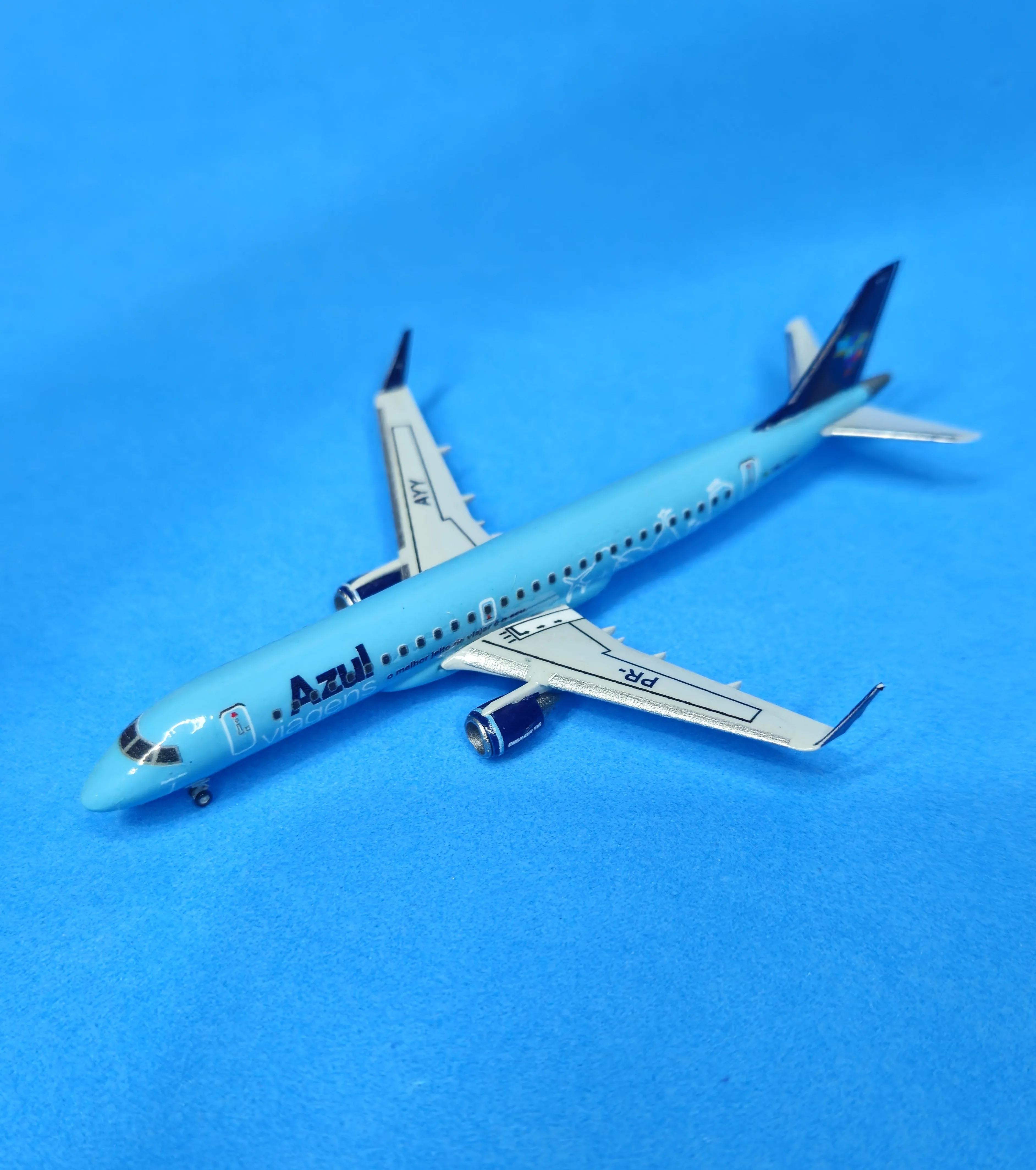 Embraer 195 Azul Viagens (PR-AYY)