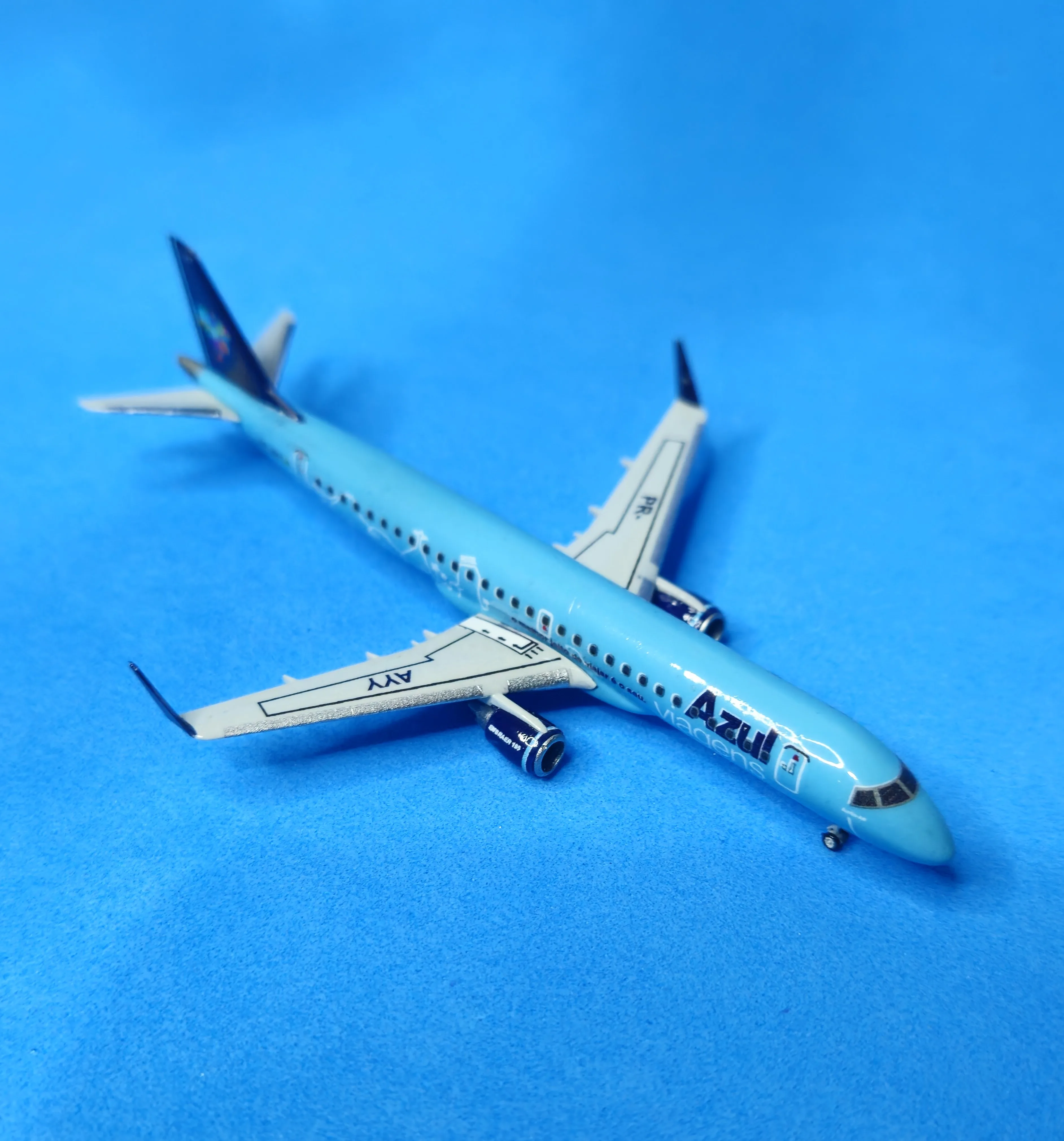 Embraer 195 Azul Viagens (PR-AYY)
