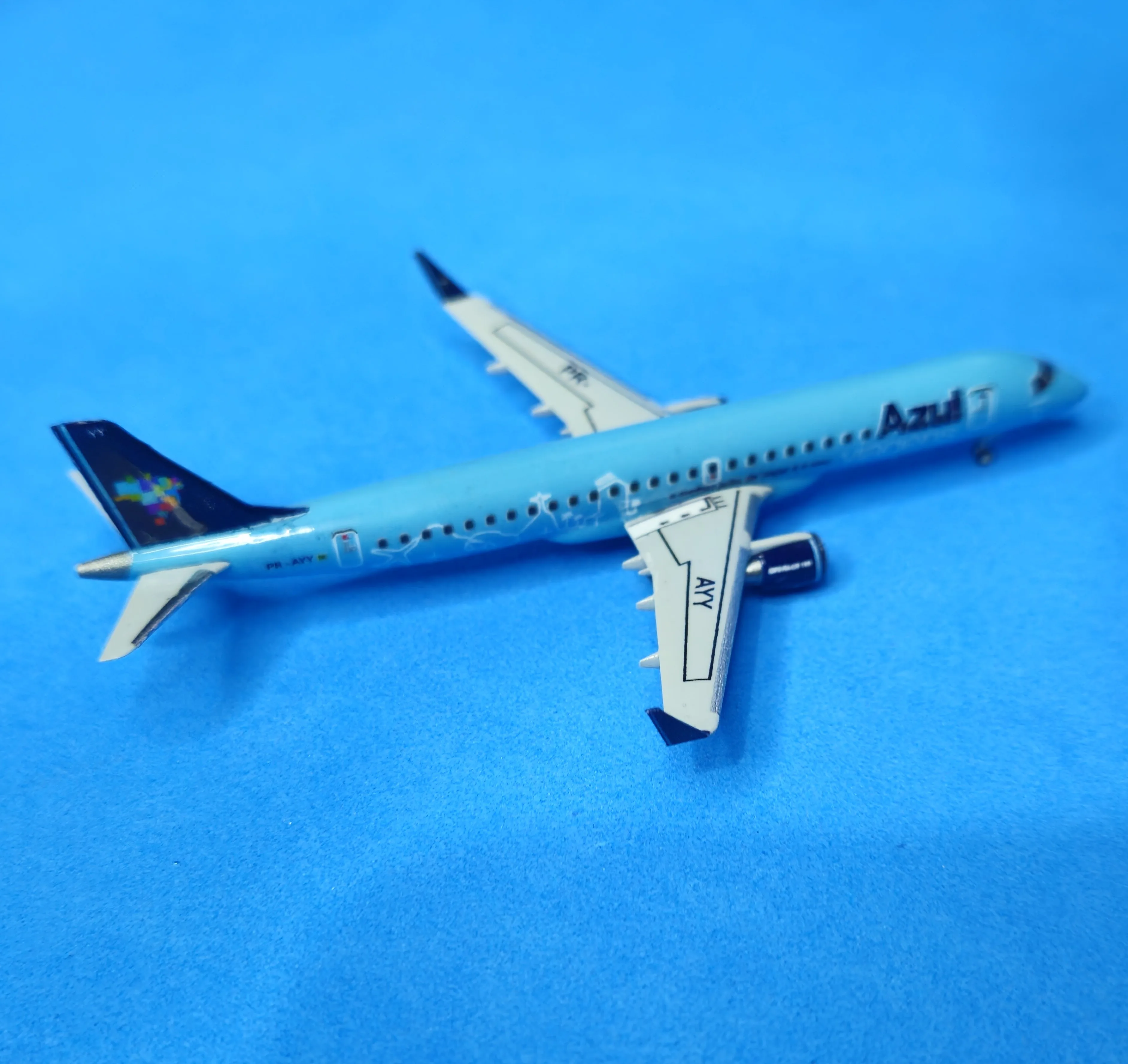 Embraer 195 Azul Viagens (PR-AYY)