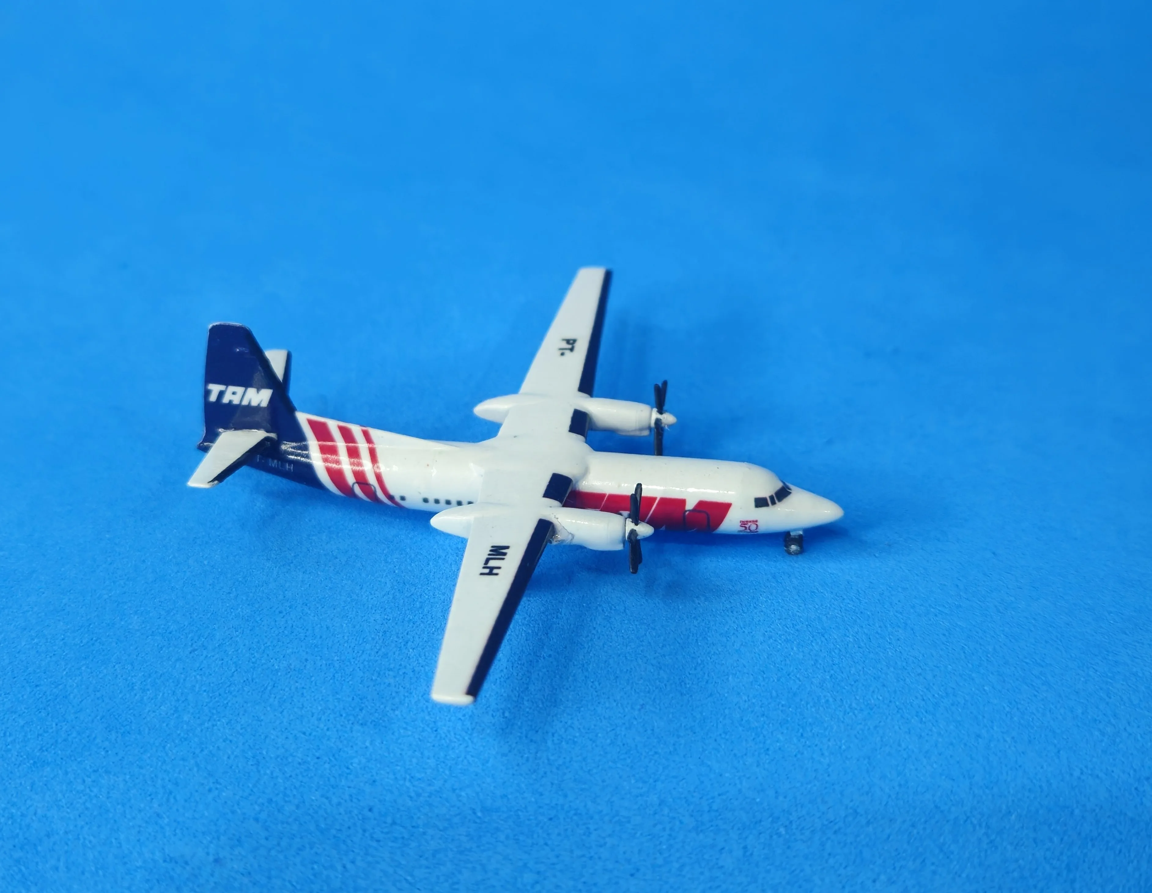 Fokker F-50 Tam