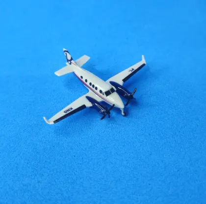 Beechcraft King Air C90 (azul/branco)