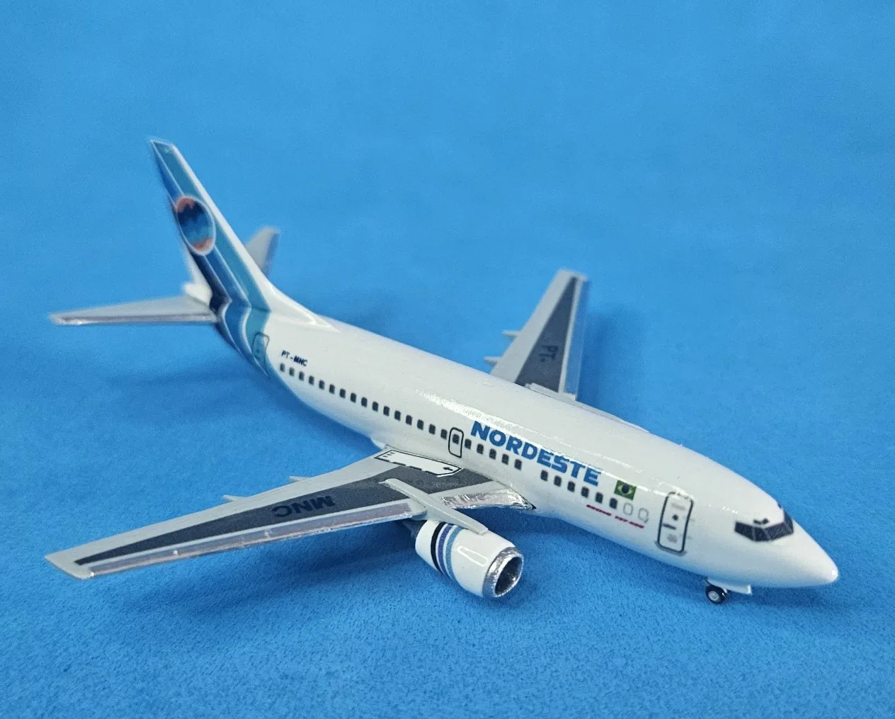 Boeing 737-500 Nordeste PT-MNC