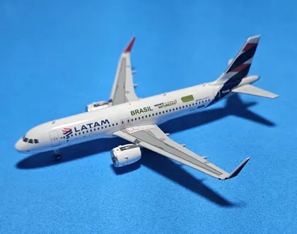 Serviço de customização de miniatura (Troca de Matricula) 1/400 