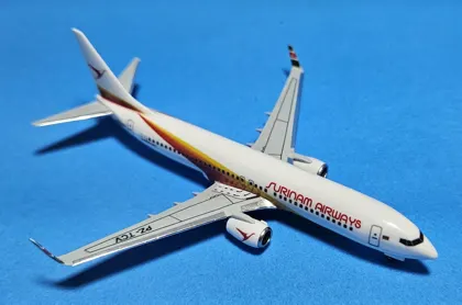 Boeing 737-800 Surinam Airways