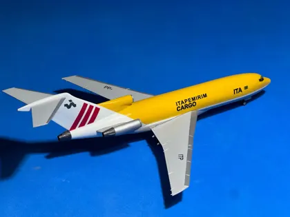 Boeing 727-200 Itapemirim PP-ITP